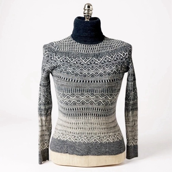 L. L. Bean Women's XS Fair Isle Nordic 100% Merino Wool Crew Turtleneck Sweater - Picture 5 of 9